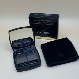 CHANEL Brow Palette in Dark Brown and Black